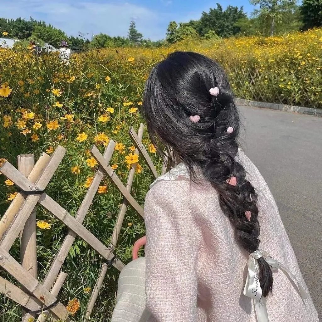 飘扬的红领巾